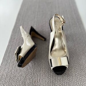 AK Anne Klein Black Ivory Gold High Heel Slingback Peeptoe Heels Pumps Sandals 8
